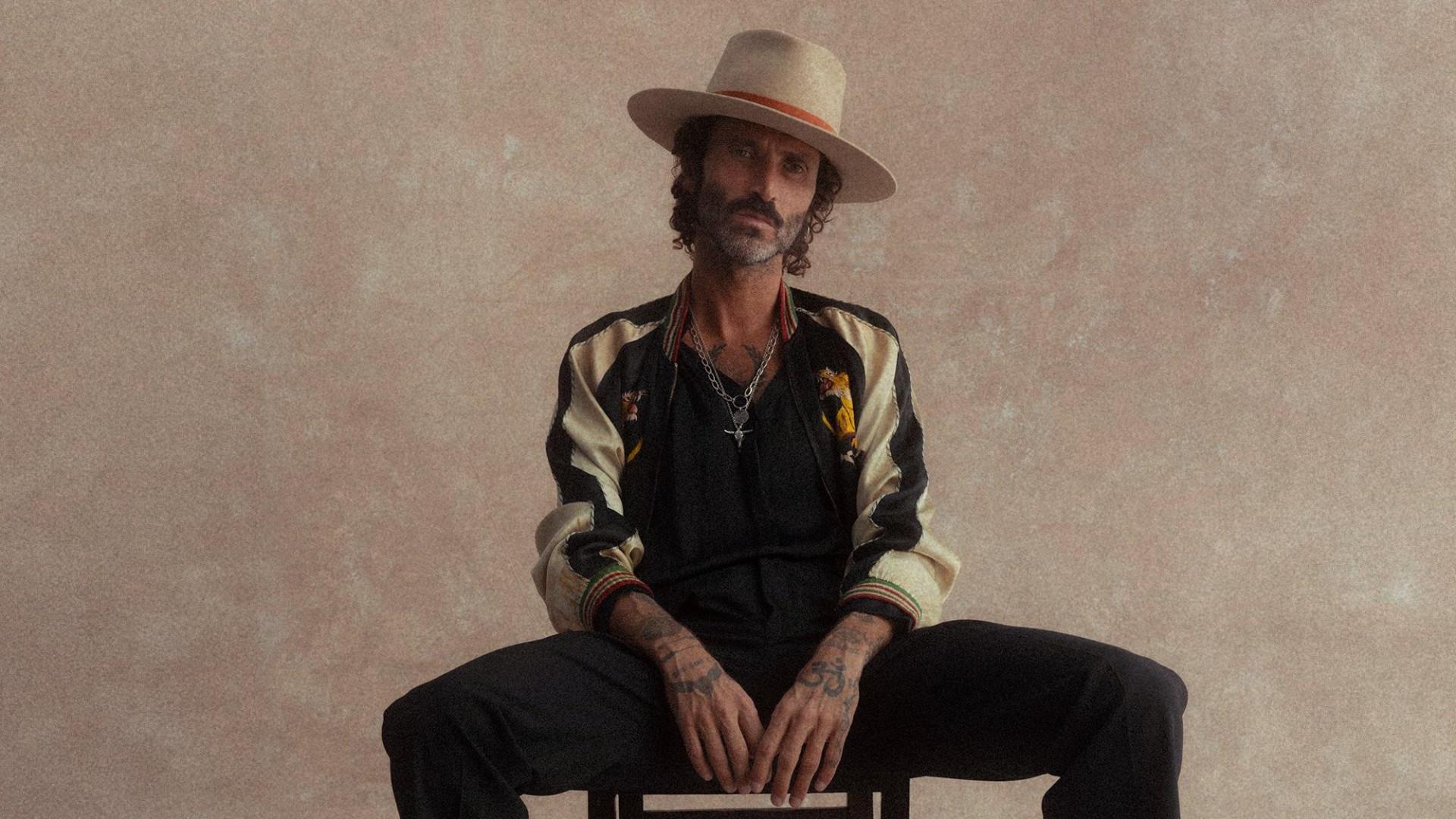 Leiva - Icónica Santa Lucía