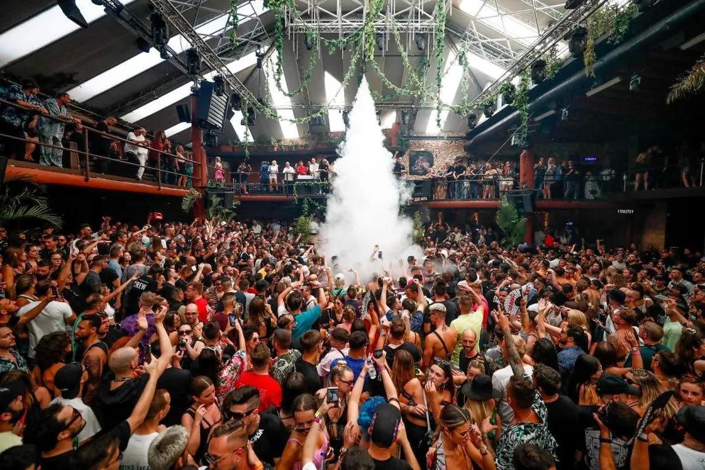 Eastenderz Amnesia Opening Party