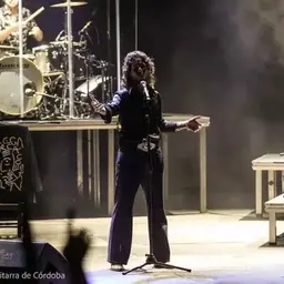 Omega 30 aniversario - Kiki Morente y Lagartija Nick - Sevilla (Teatro de la Maestranza)