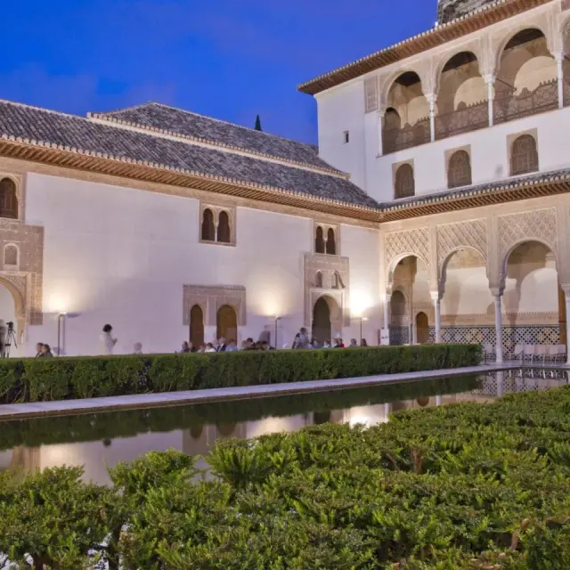 Escenario Patio de los Arrayanes